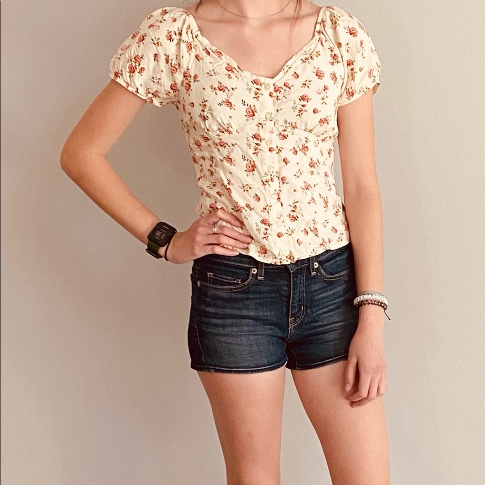 Summery Floral Button Down Crop Top